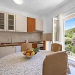 Дом отдыха Vacation Bobijevi Dvori Slivno (Sibenik-Knin)