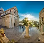 Дом отдыха Vacation Bobijevi Dvori Slivno (Sibenik-Knin)