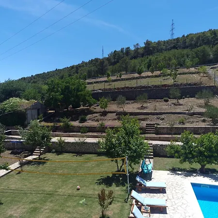 Vacation Bobijevi Dvori Holiday home Slivno (Sibenik-Knin)
